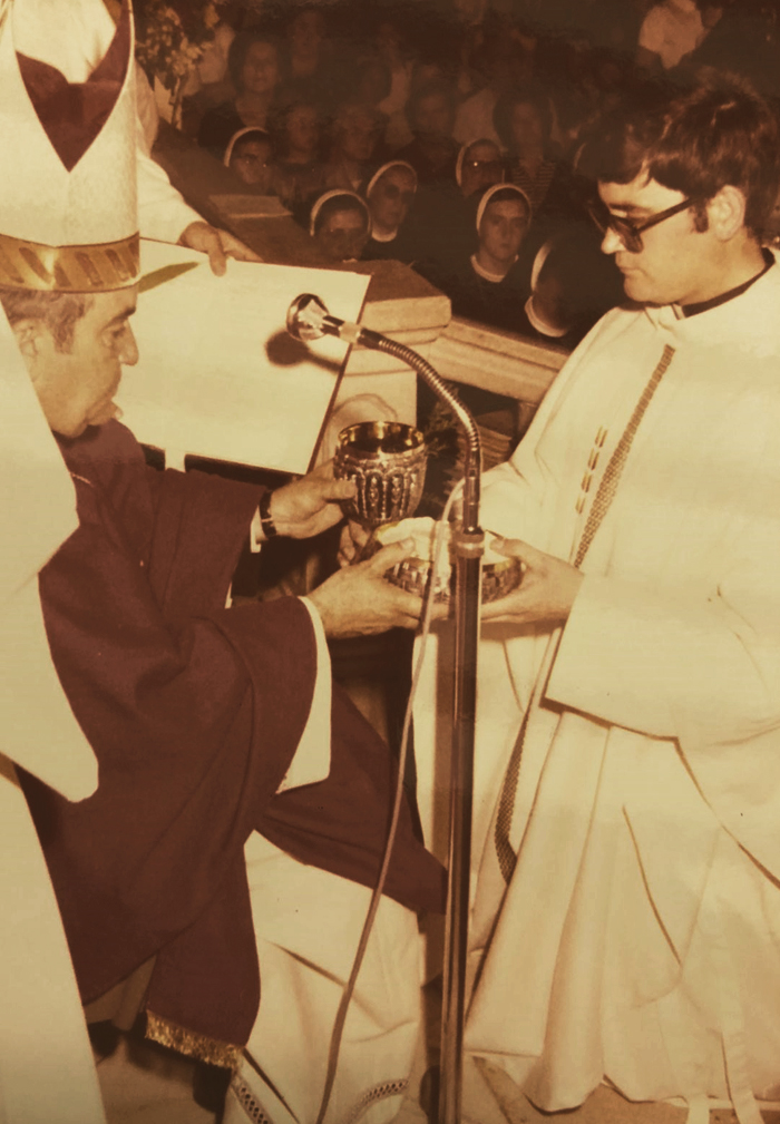 SLIDER Bodas de oro sacerdotales